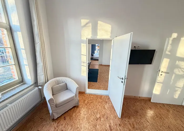 Im Marinehafen 3* Stralsund