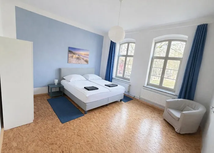 Im Marinehafen Gasthof Stralsund